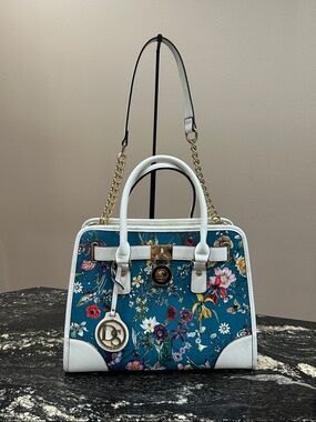 🩵 Dasein Floral Satchel